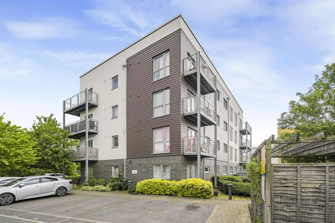 2 bed flat for sale, Vickers Lane, Dartford, DA1