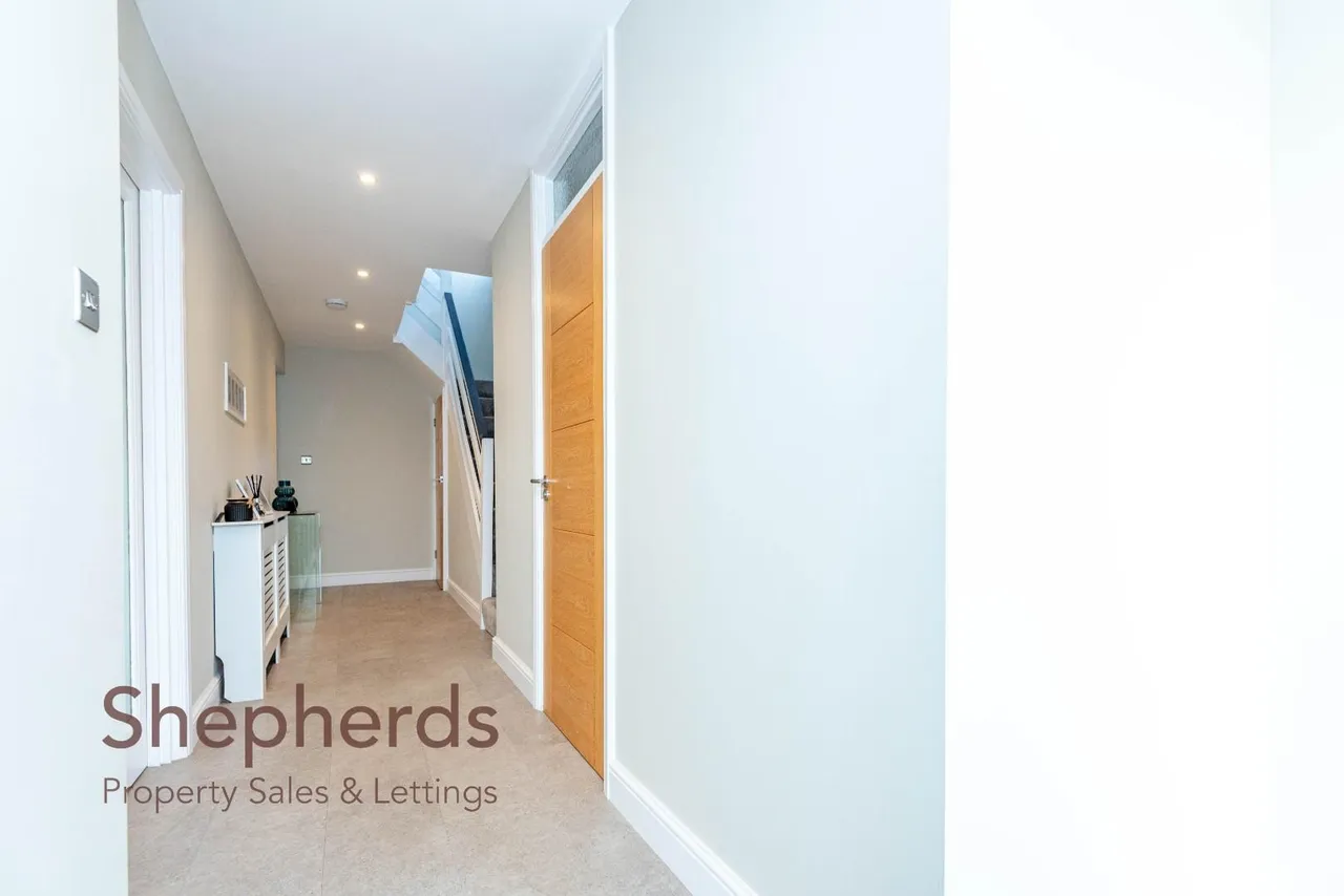 Tatsfield Avenue, Nazeing, EN9, photo 3