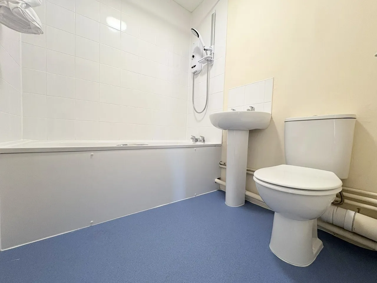 Kingsmead, Northampton, Northampton, NN2 8HX, photo 9
