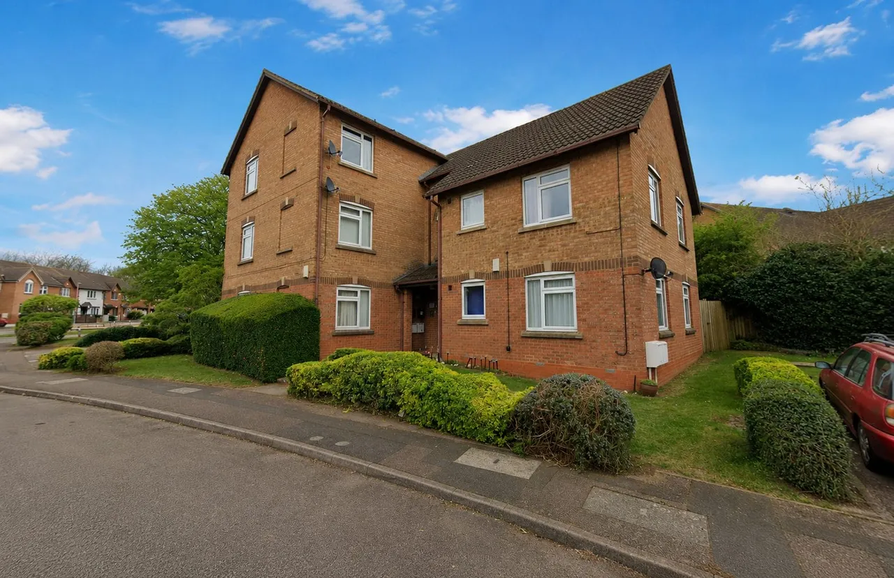 1 bed flat to rent — Kingsmead, Northampton, Northampton, NN2 8HX