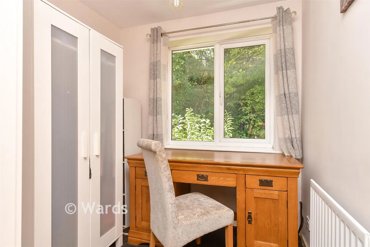 Meresborough Road, Rainham, ME8, photo 9