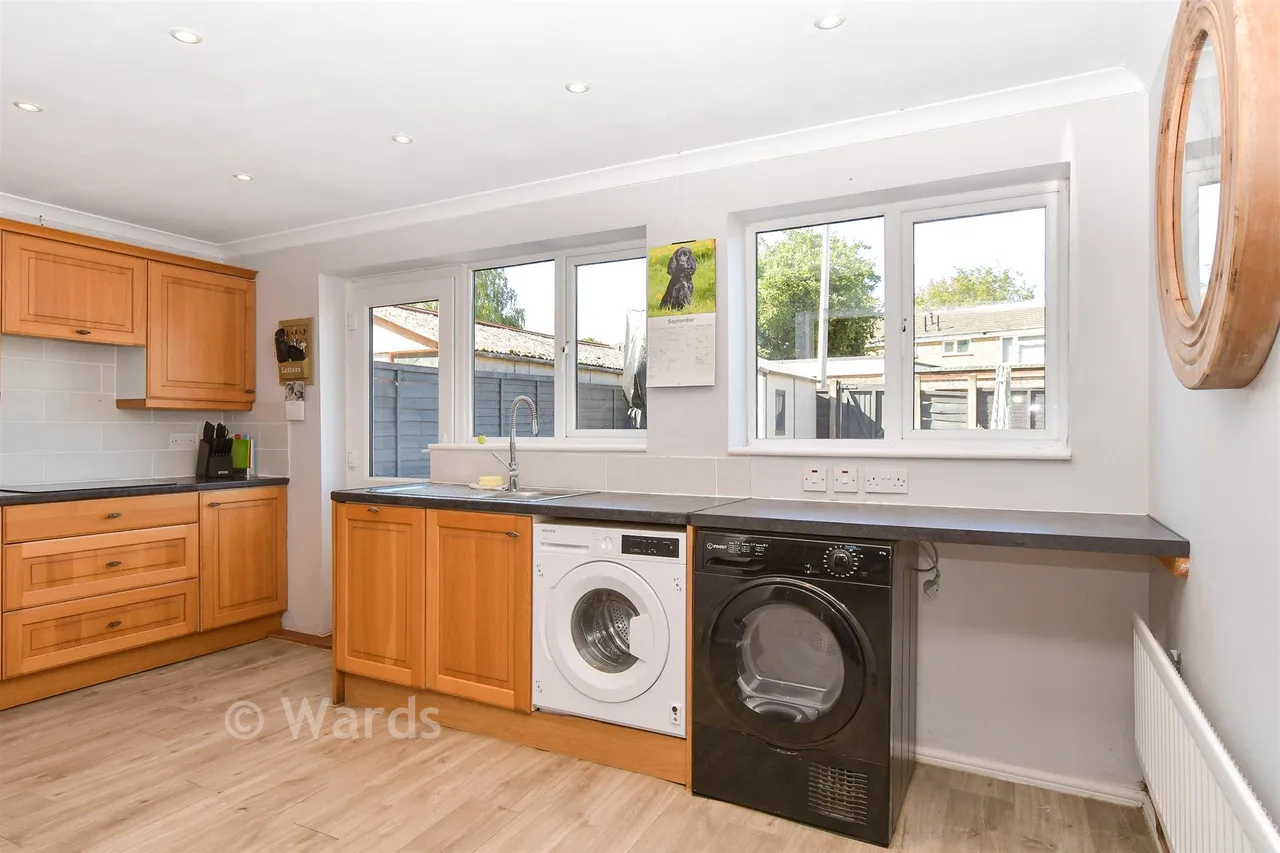 Meresborough Road, Rainham, ME8, photo 4