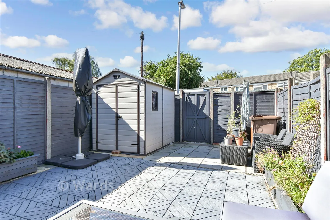 Meresborough Road, Rainham, ME8, photo 2