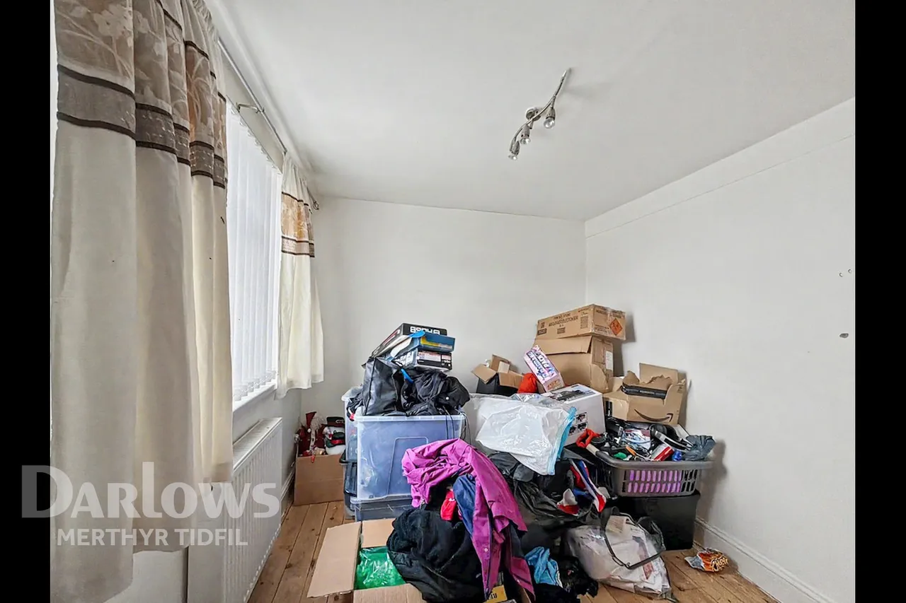 Salisbury Close, Merthyr Tydfil, photo 13