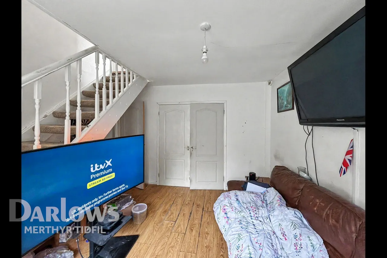 Salisbury Close, Merthyr Tydfil, photo 20