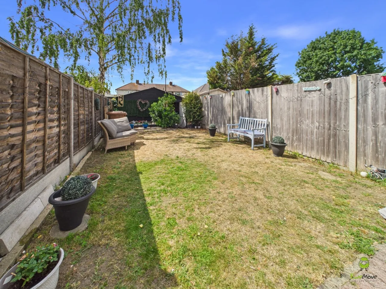 2 bed house for sale, Harlington Road, Bexleyheath, DA7