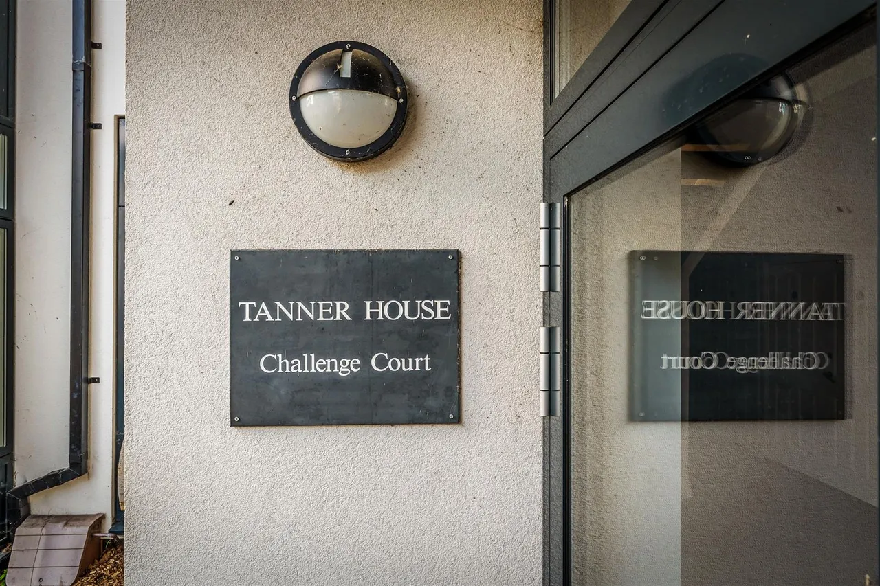 Challenge Court, Leatherhead, KT22, photo 10