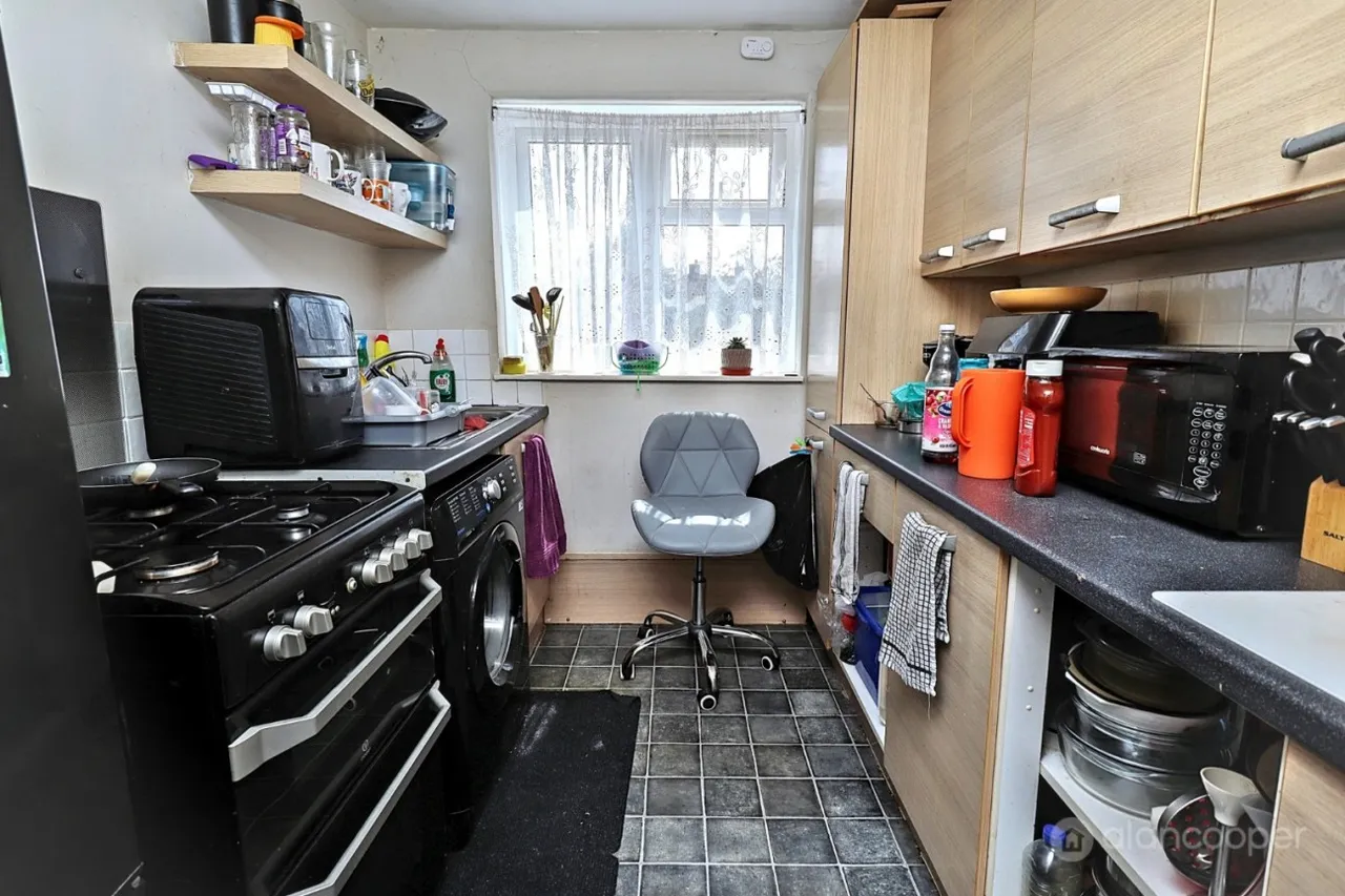 New Street, Bulkington, CV12, photo 4