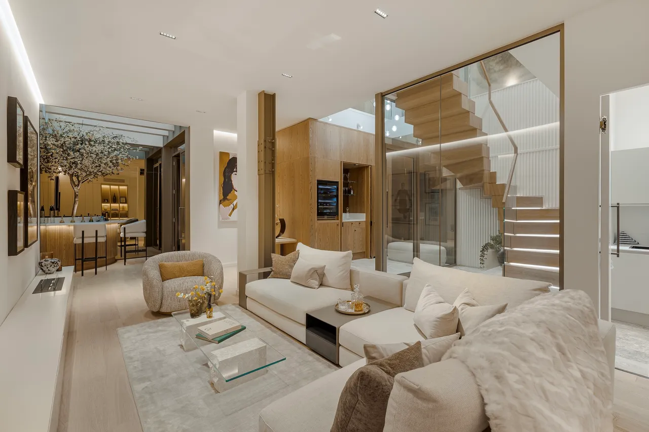 Grosvenor Crescent Mews, Belgravia, London, photo 6