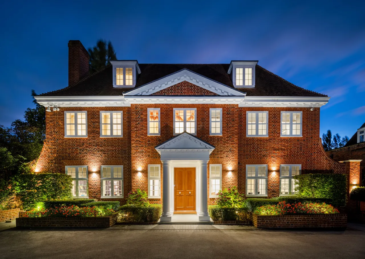 8 bed house to rent — Winnington Road, Hampstead, London