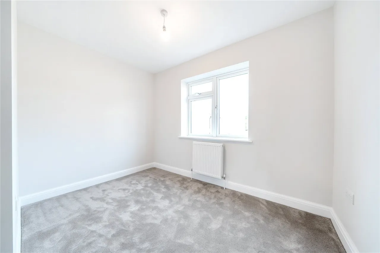 Lucca Close, Bromley, BR2, photo 9