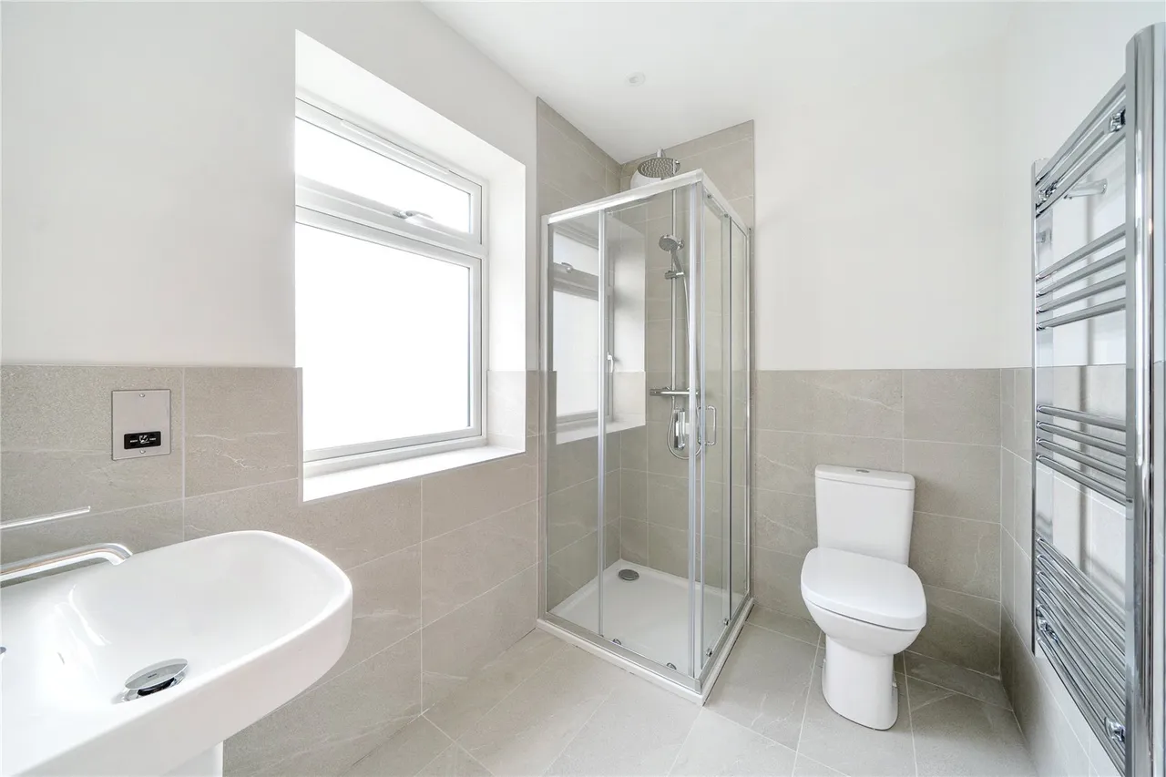 Lucca Close, Bromley, BR2, photo 13