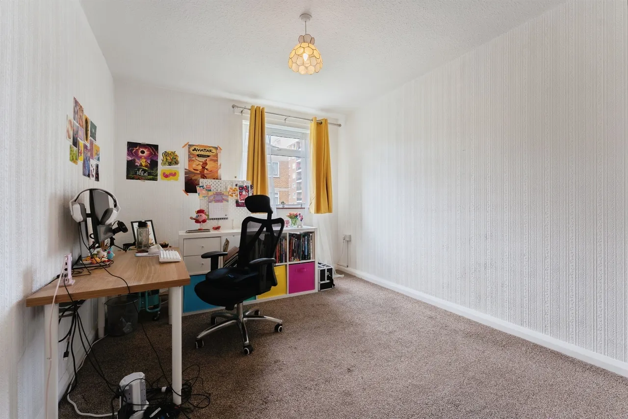 Talbot Court, Oxton, CH43, photo 15
