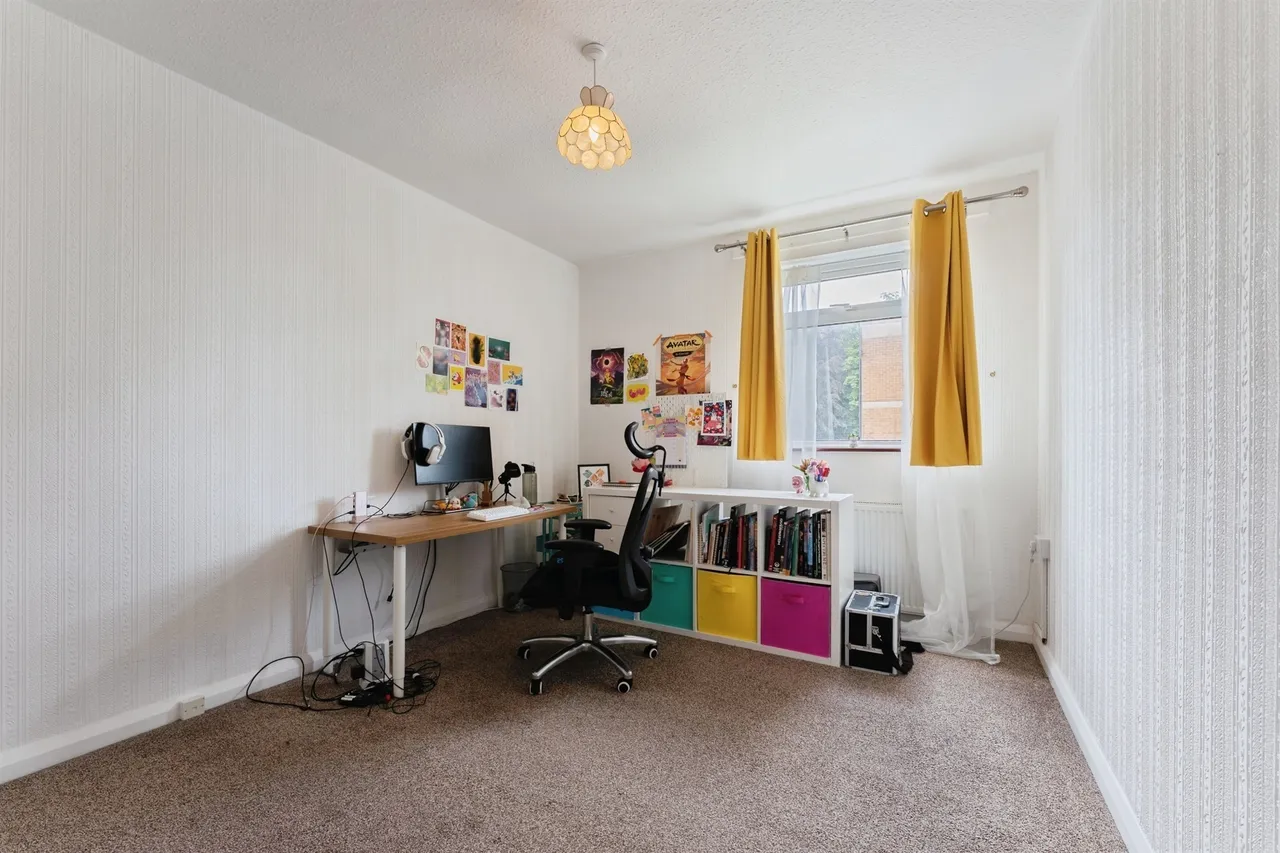 Talbot Court, Oxton, CH43, photo 13