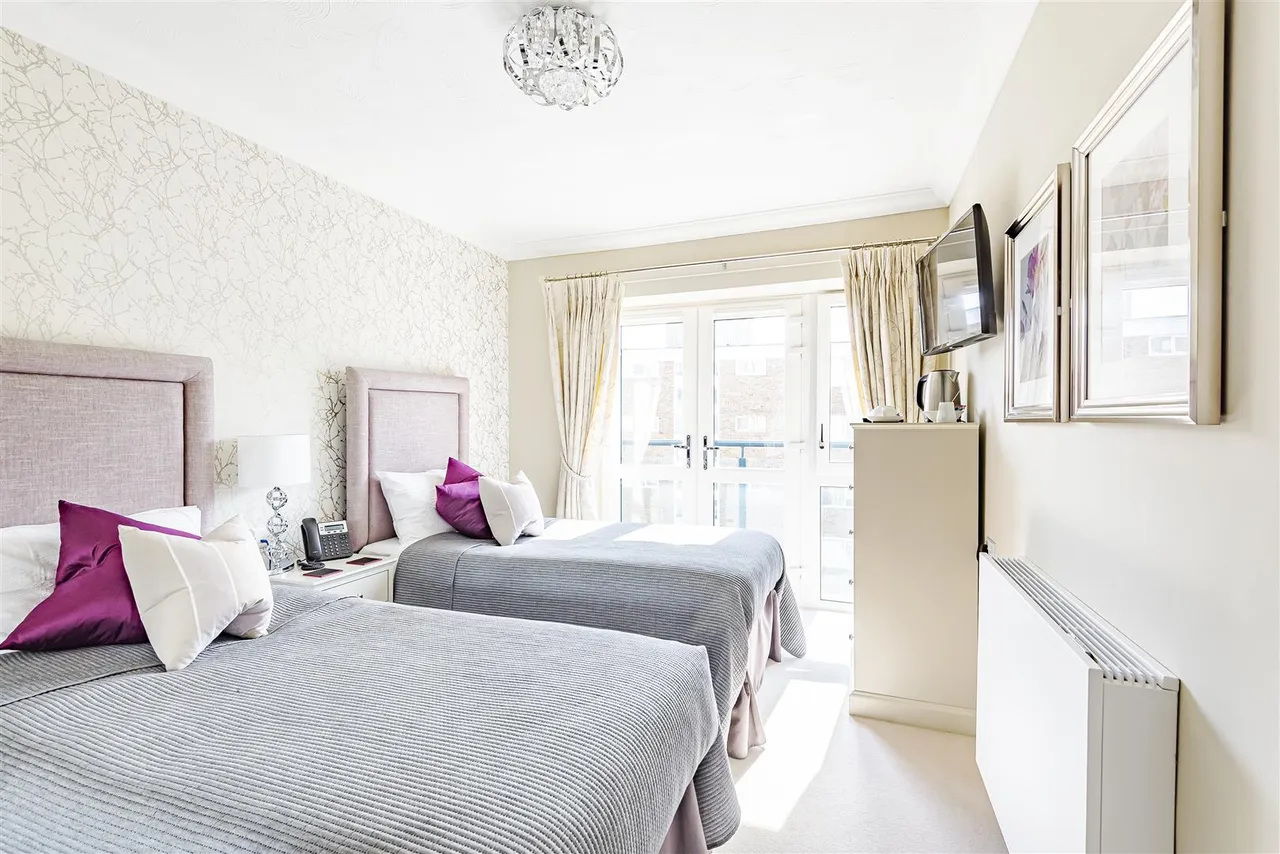 Southfields Road, Eastbourne, BN21, photo 13