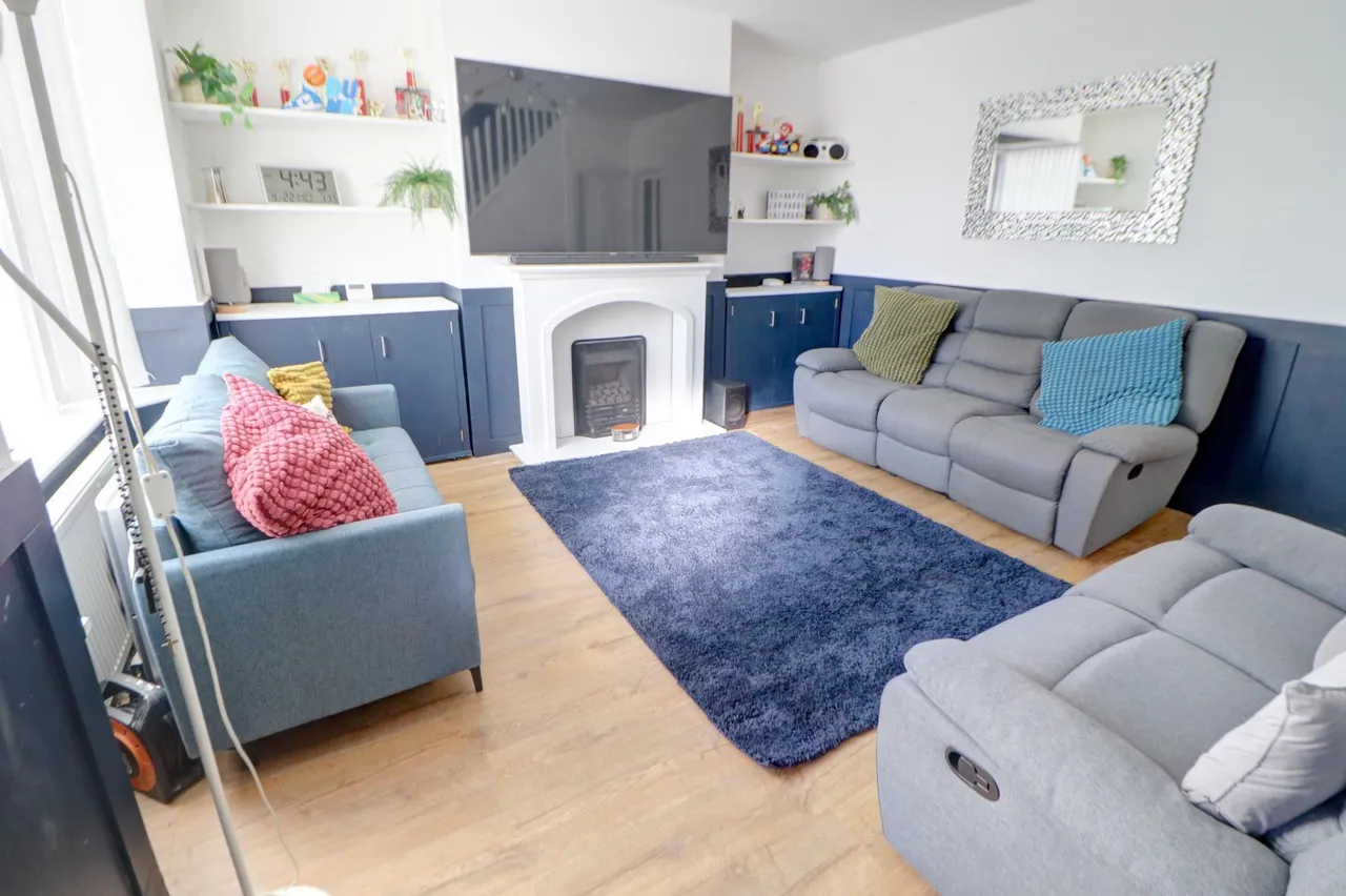 Ninth Avenue, Oldham, OL8, photo 2