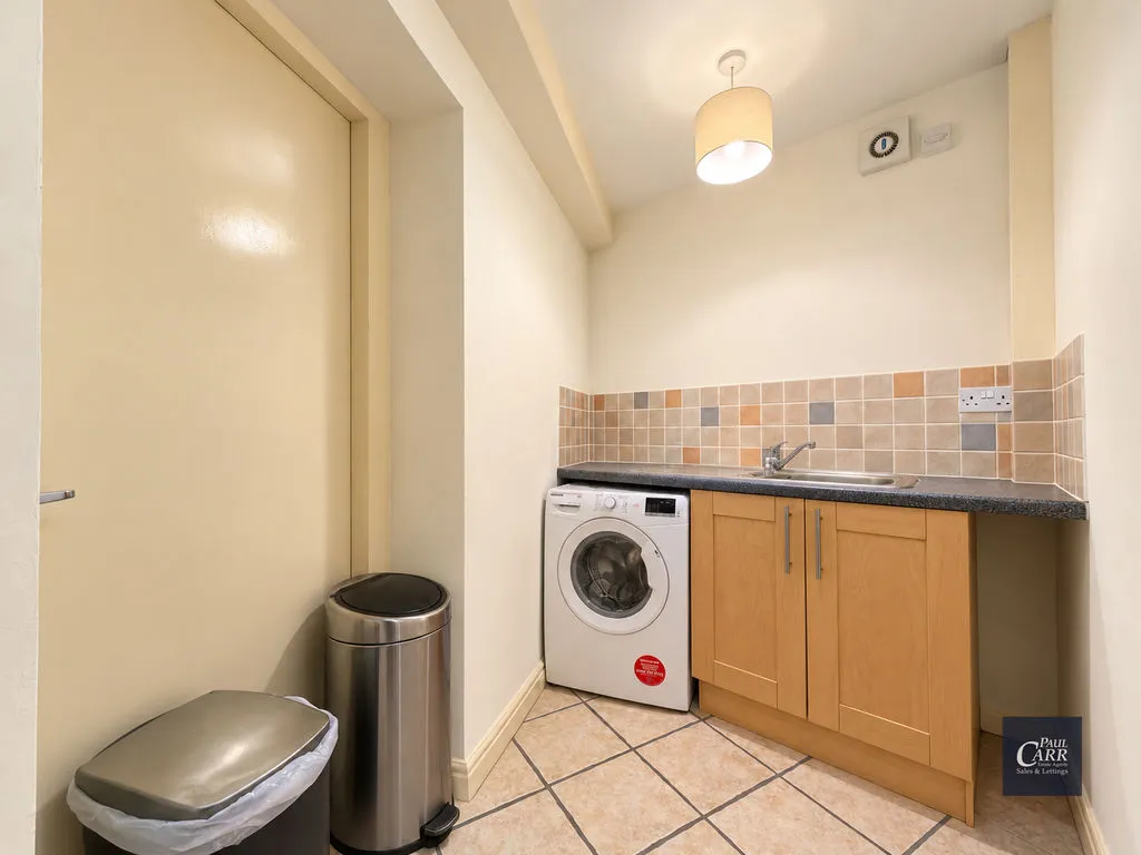 Lindrosa Road, Streetly, B74, photo 13