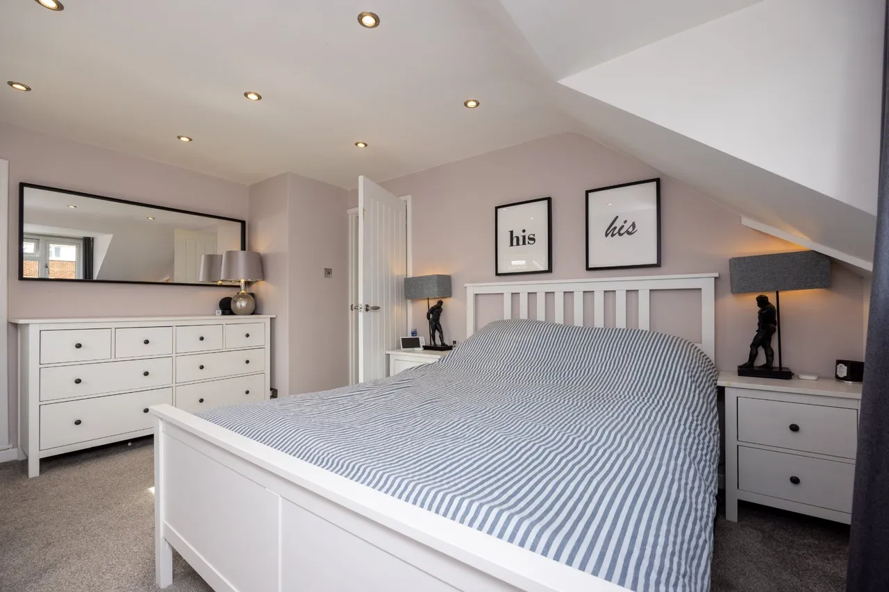 Bushy Hill Drive, Guildford, GU1, photo 31