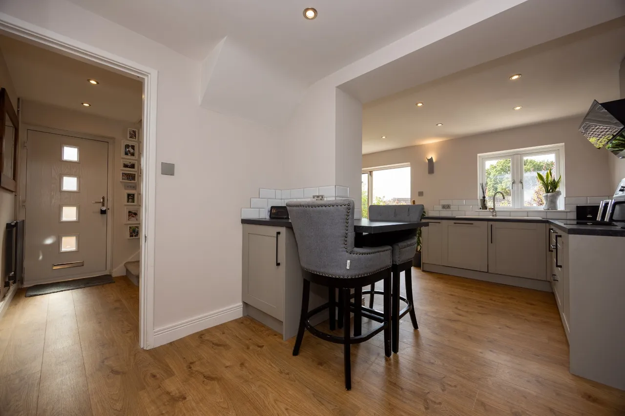 Bushy Hill Drive, Guildford, GU1, photo 14