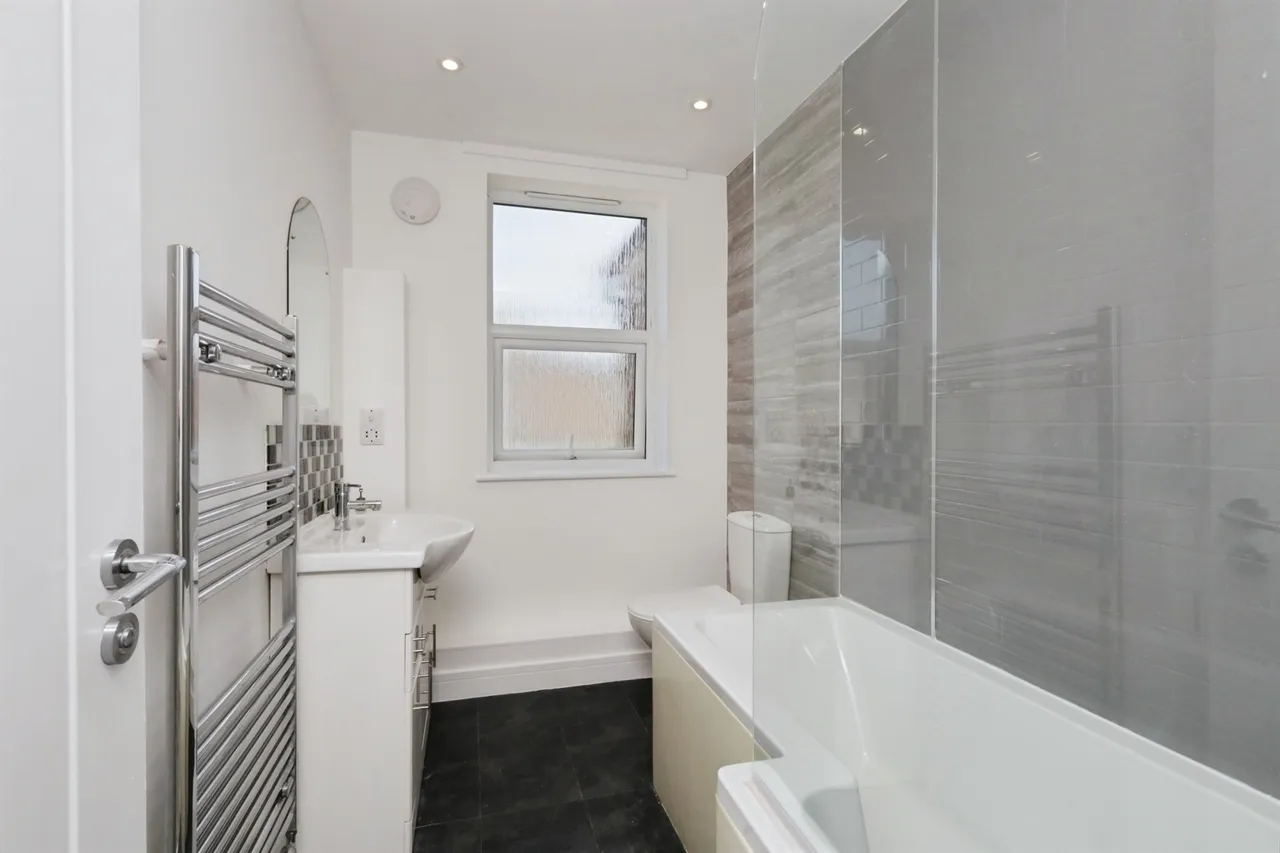 Fairlight Road, Eastbourne, BN22, photo 11