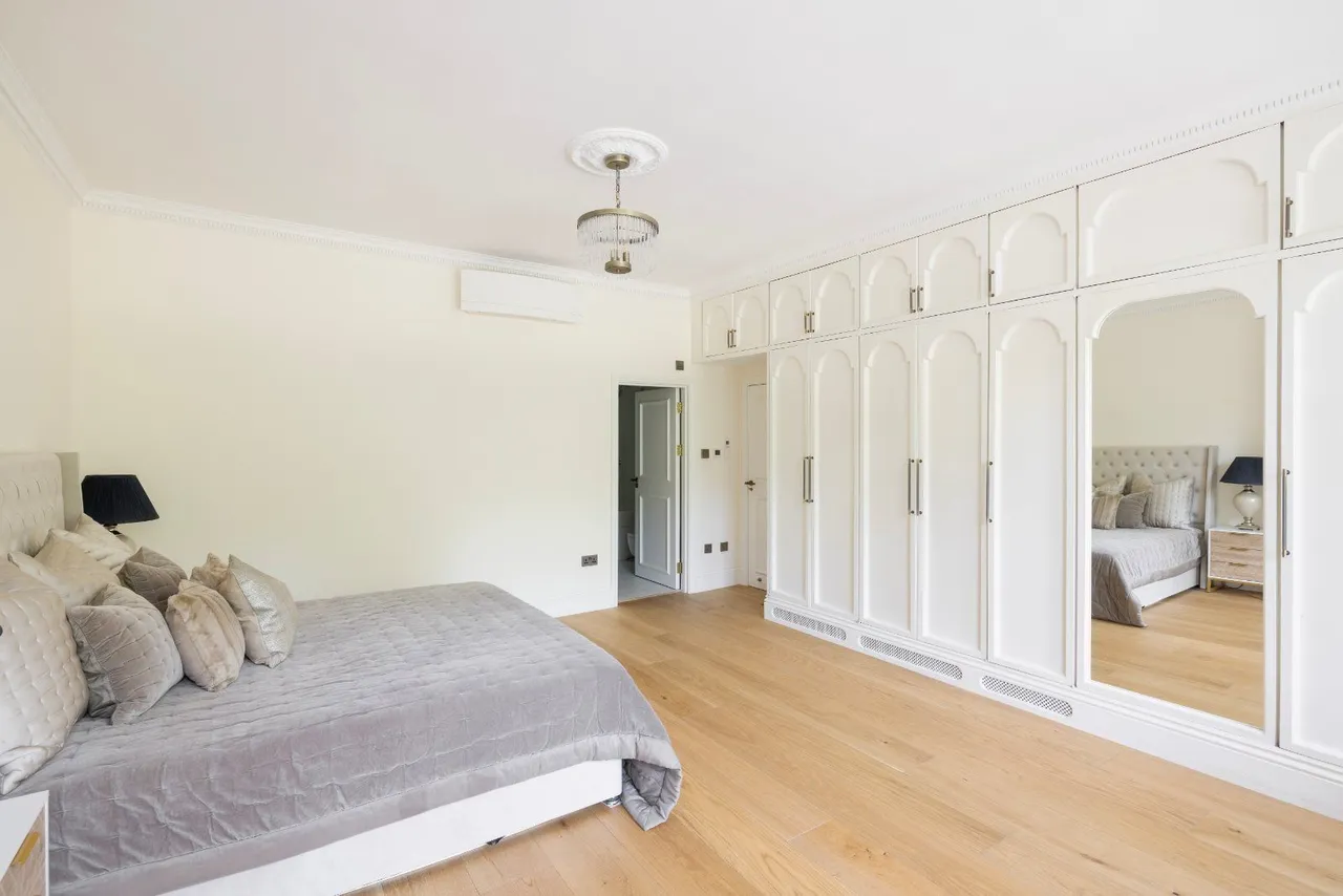 Albert Hall Mansions, Kensington Gore, Kensington, London, SW7 2AL, photo 8