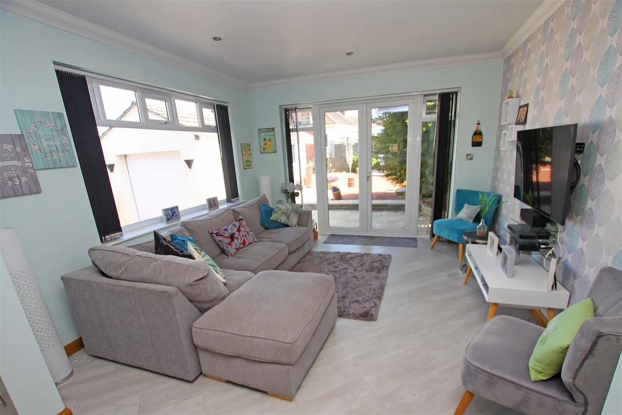 Glamis Avenue, Bournemouth, photo 3