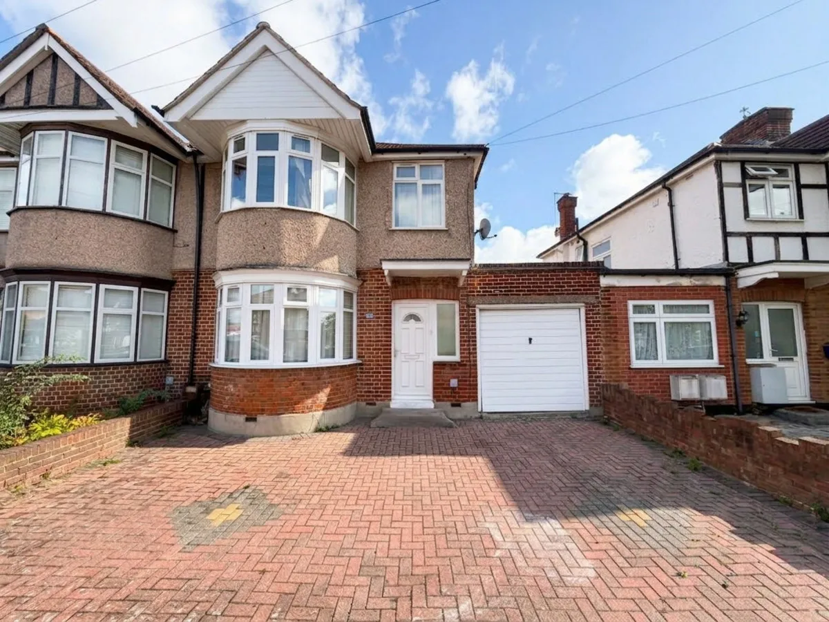 3 bed house for sale, Kenton Lane, Harrow, HA3