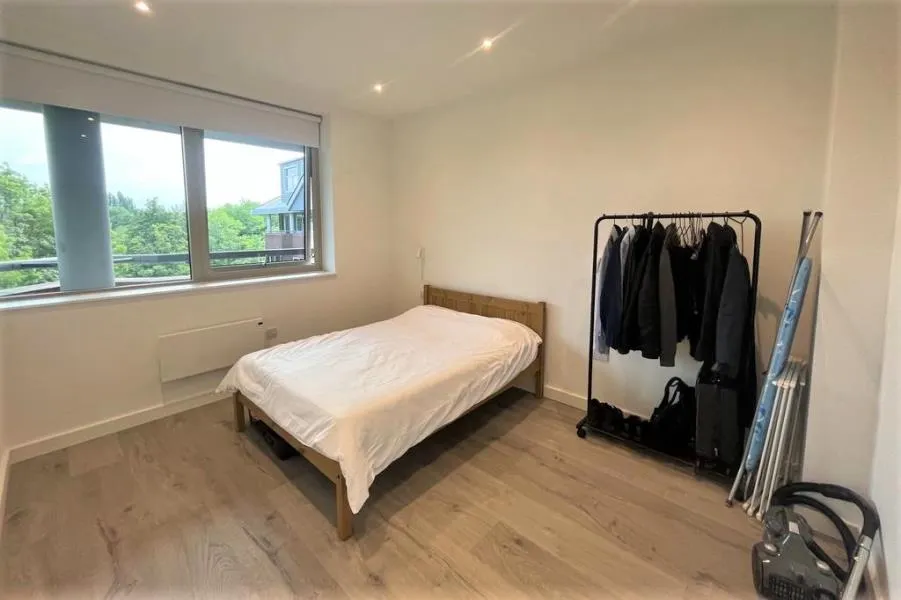 Liongate House, Guildford, GU1, photo 4
