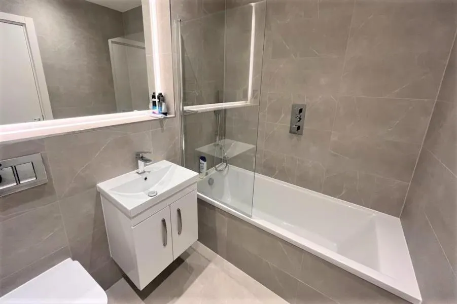 Liongate House, Guildford, GU1, photo 5