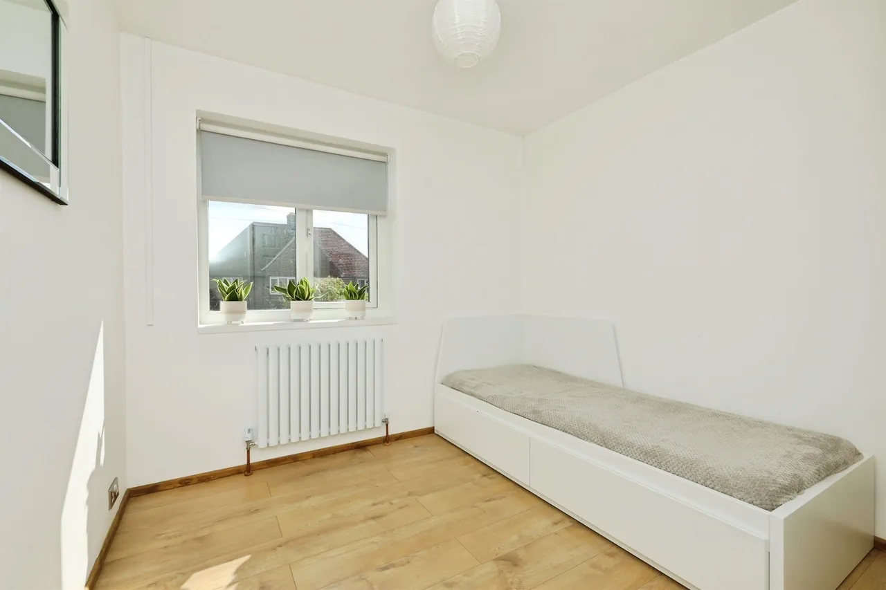 Edinburgh Road, Worksop, photo 8