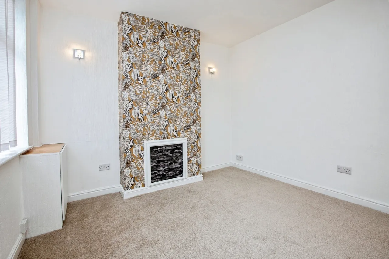 St. Michaels Street, Sutton-In-Ashfield, NG17, photo 3