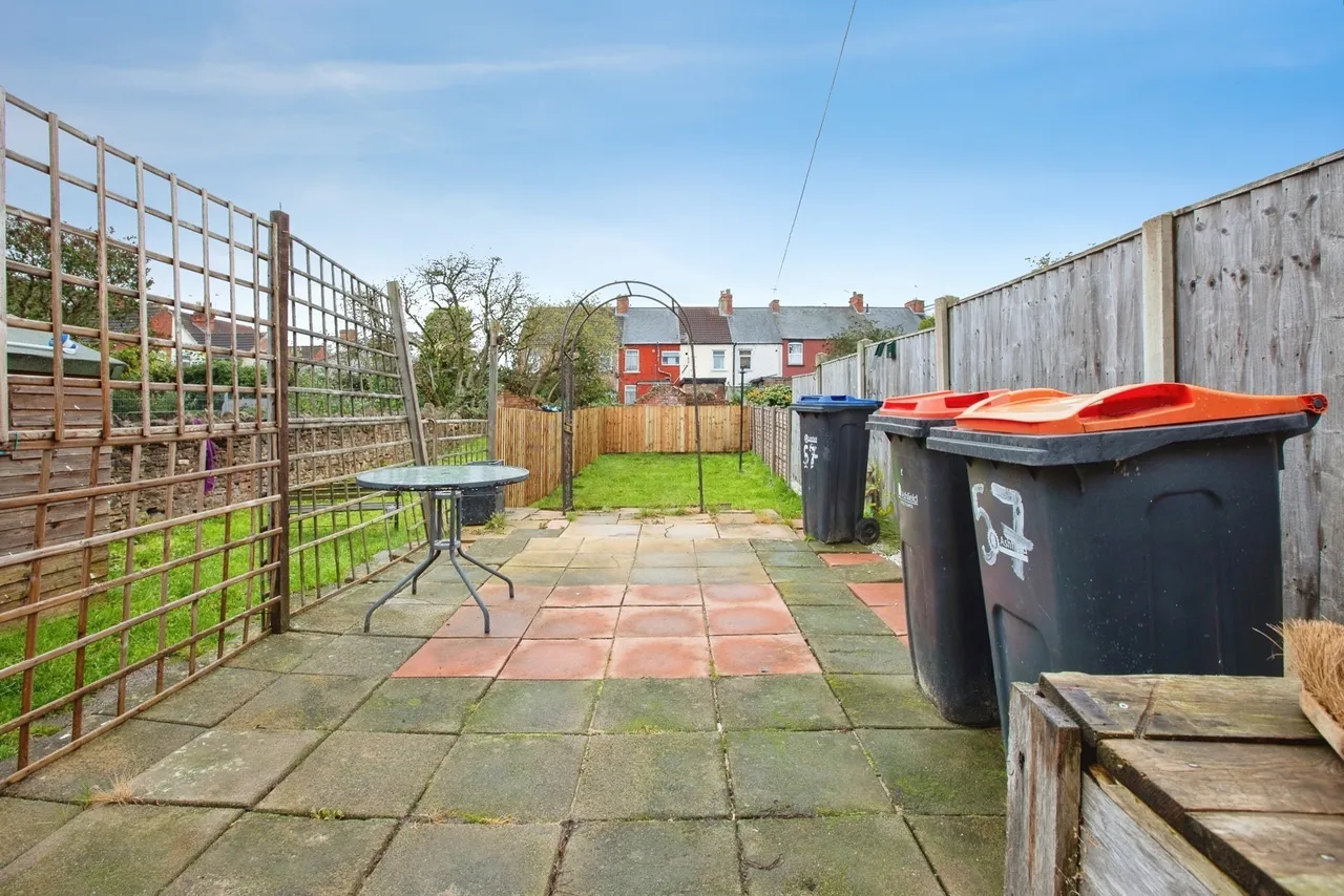 St. Michaels Street, Sutton-In-Ashfield, NG17, photo 14