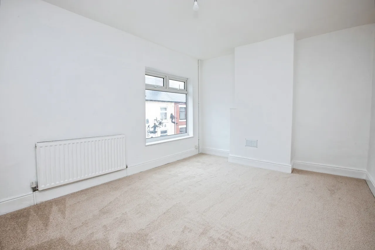 St. Michaels Street, Sutton-In-Ashfield, NG17, photo 9