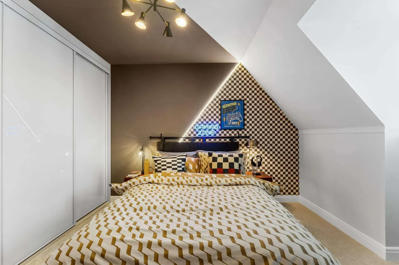The Hillgrove, Bordesley Manor, B48, photo 8