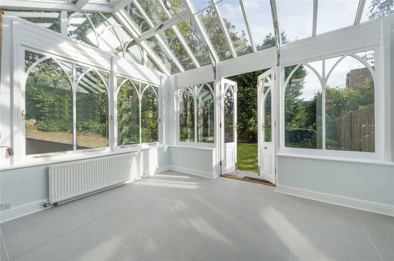 2 bed flat to rent, Arkwright Road, Hampstead, NW3