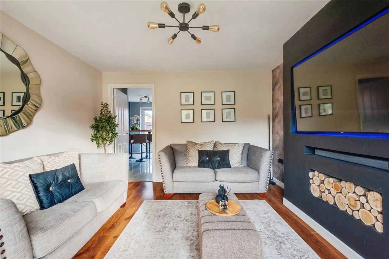 Maricopa Close, Castlefields, WA7, photo 3