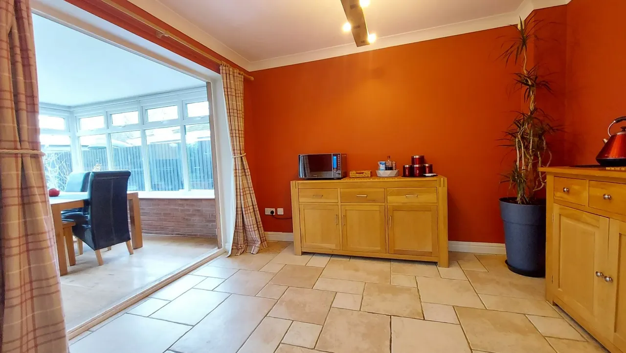 Tennyson Drive, Bourne, PE10, photo 11