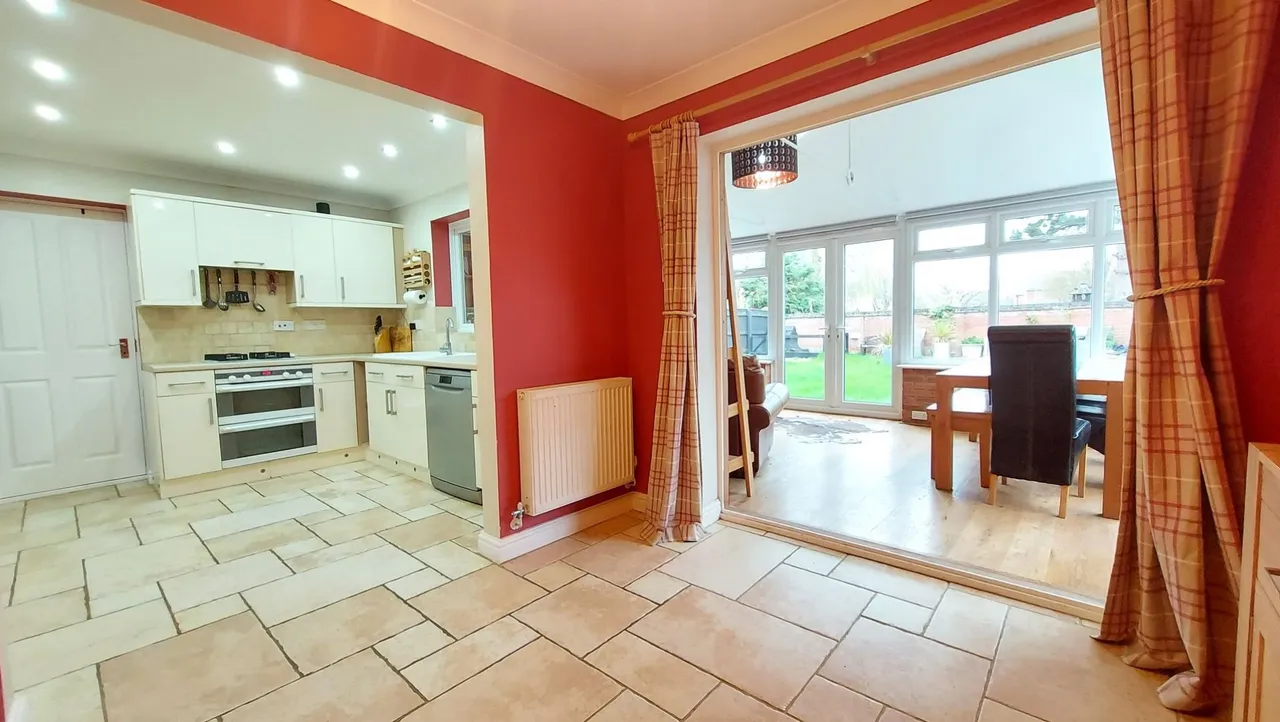 Tennyson Drive, Bourne, PE10, photo 7