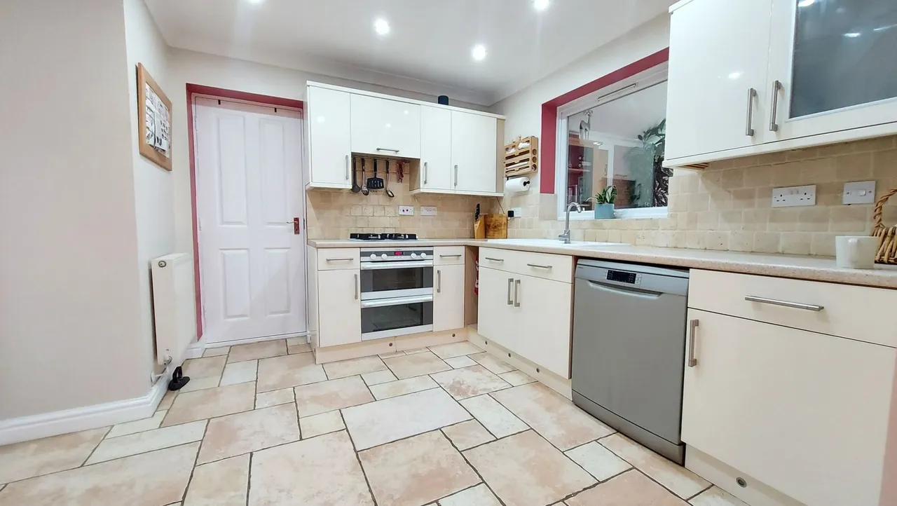 Tennyson Drive, Bourne, PE10, photo 5