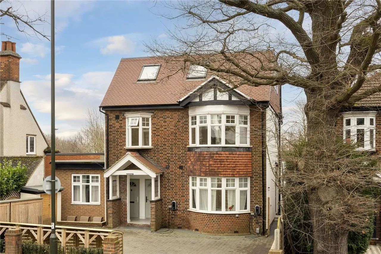 3 bed flat for sale — Grand Drive, Wimbledon, London, SW20 9DZ