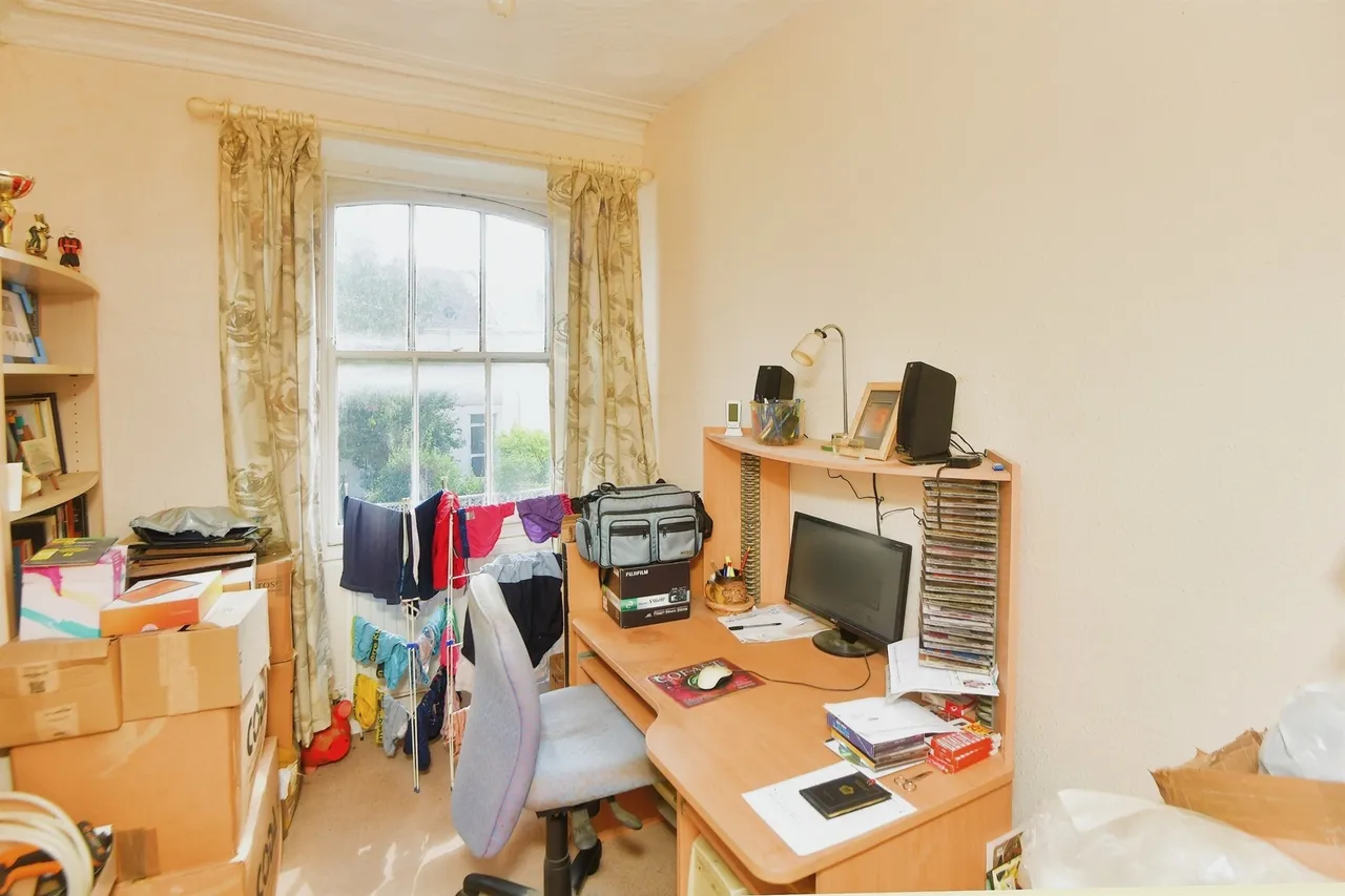 Clarence Place, Morice Town, PL2, photo 16