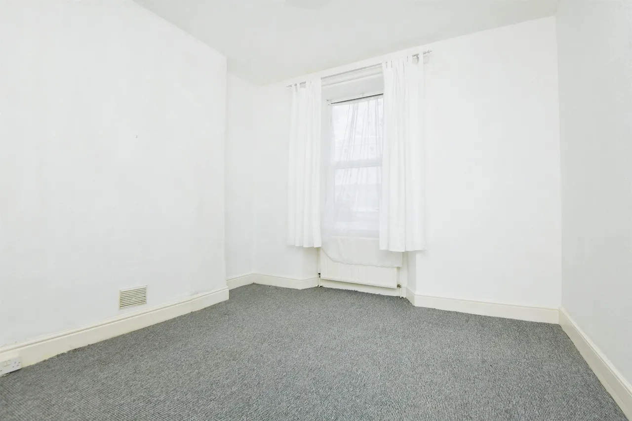 Clarence Place, Morice Town, PL2, photo 6