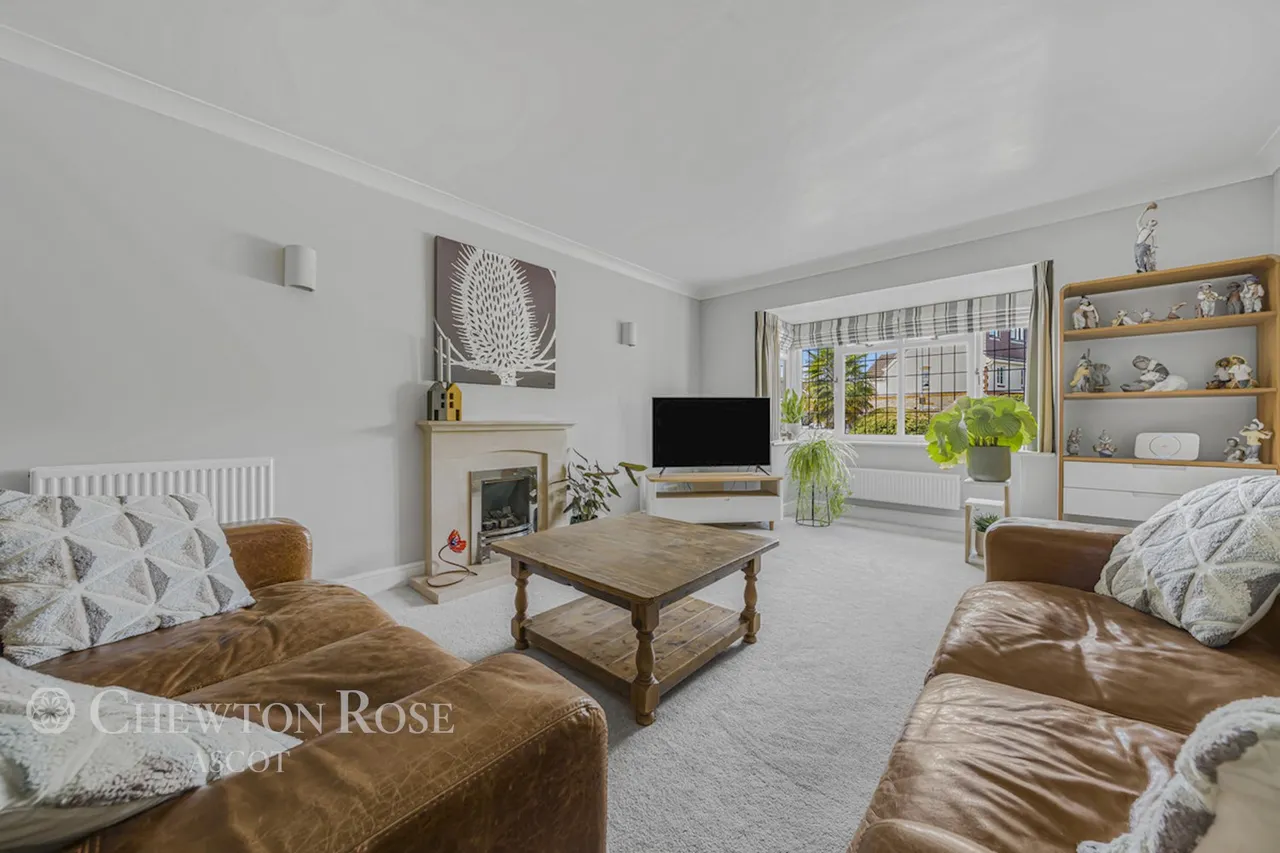 Carnation Drive, Winkfield Row, photo 4