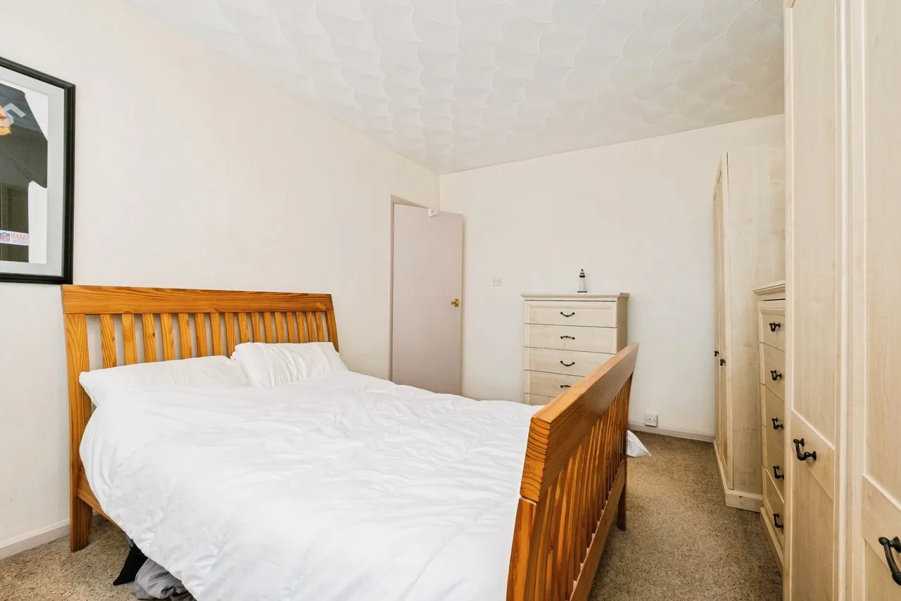 Westlyn Close, Rainham, Essex, RM13, photo 3