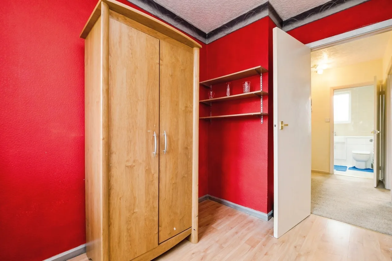 Westlyn Close, Rainham, Essex, RM13, photo 11