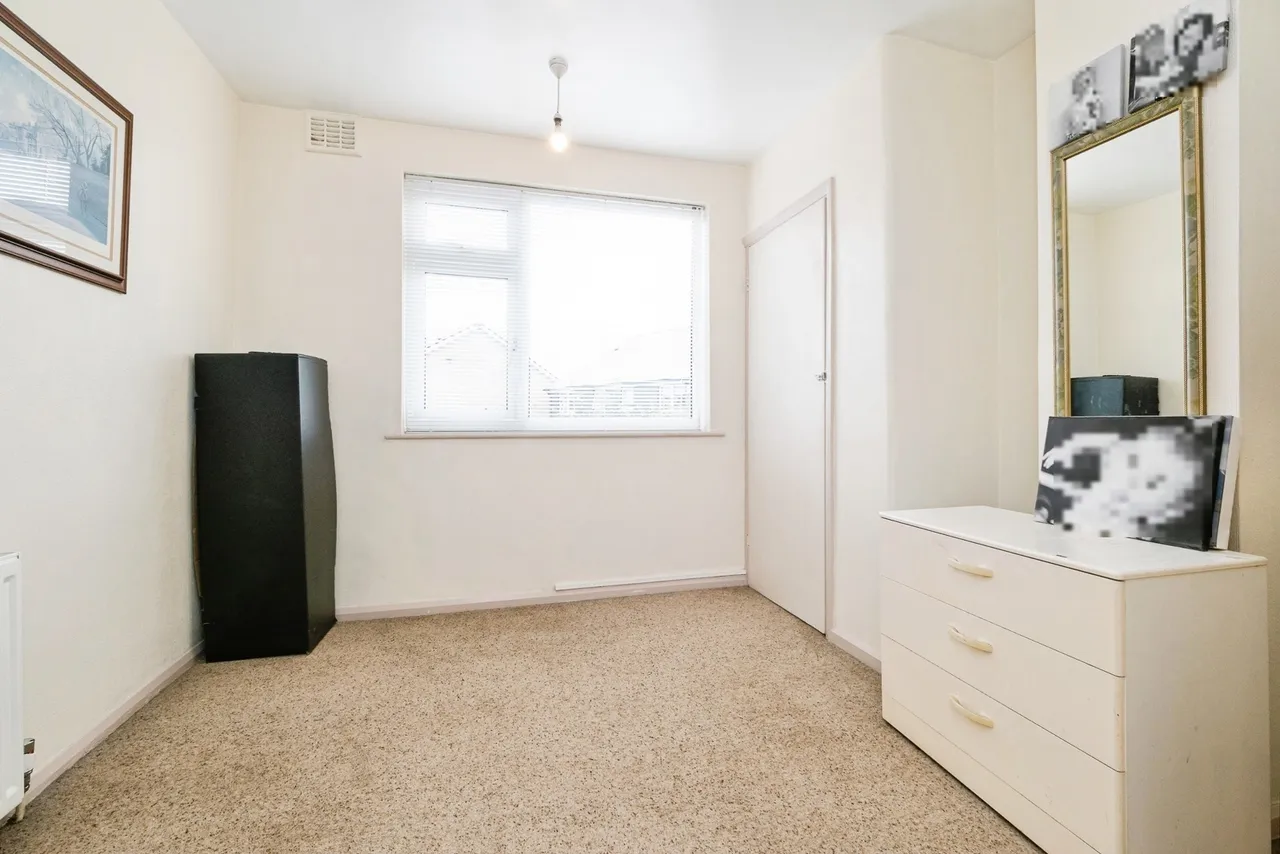Westlyn Close, Rainham, Essex, RM13, photo 5