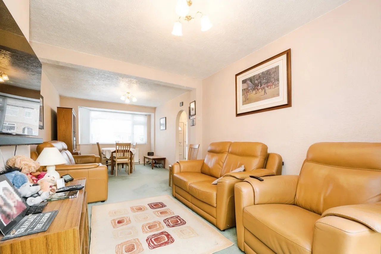 Westlyn Close, Rainham, Essex, RM13, photo 15