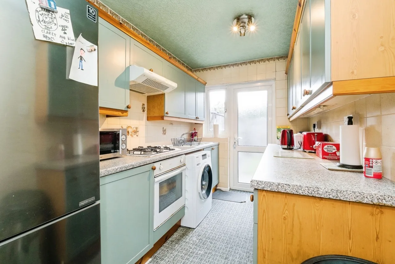 Westlyn Close, Rainham, Essex, RM13, photo 10