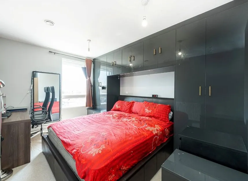 London Road, Isleworth, TW7, photo 4