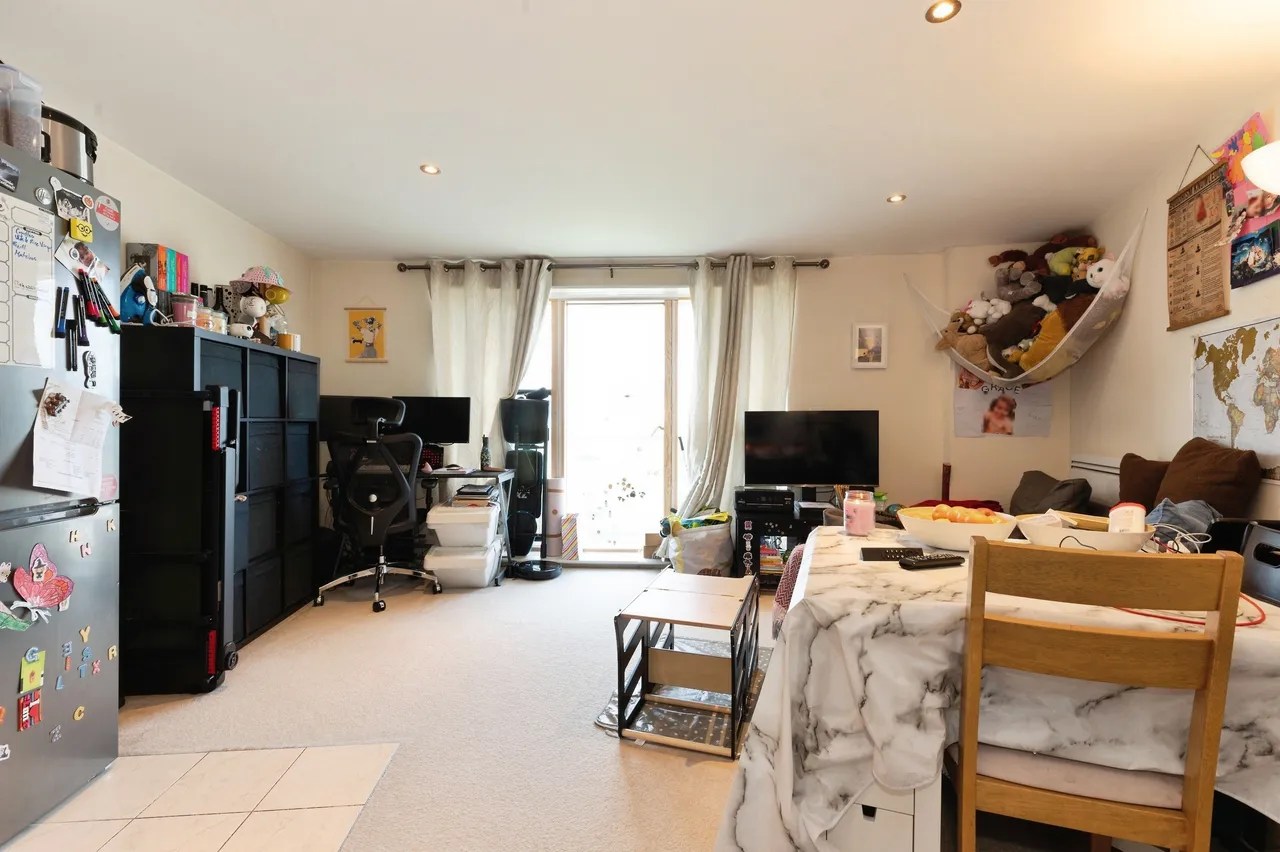 21 Durnsford Road, London, photo 3